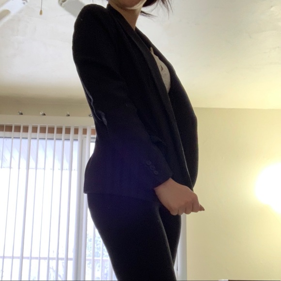 Blazer - Picture 4 of 4